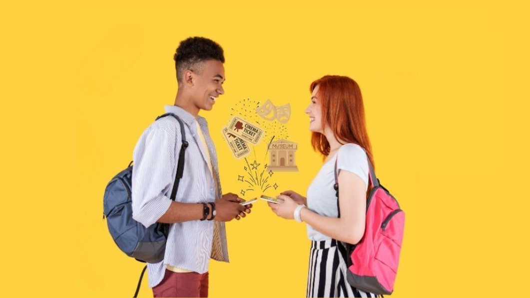 un ragazzo e una ragazza con smartphone