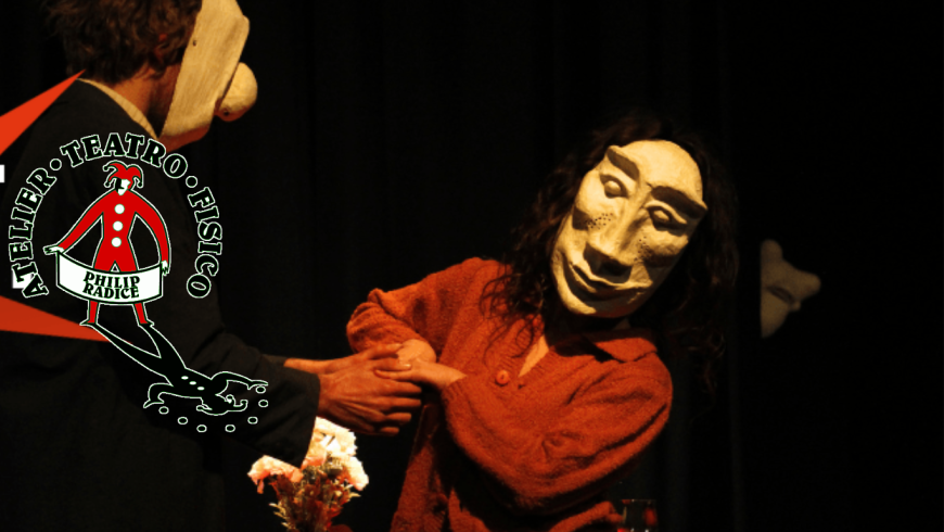 Persone che indossano una maschera