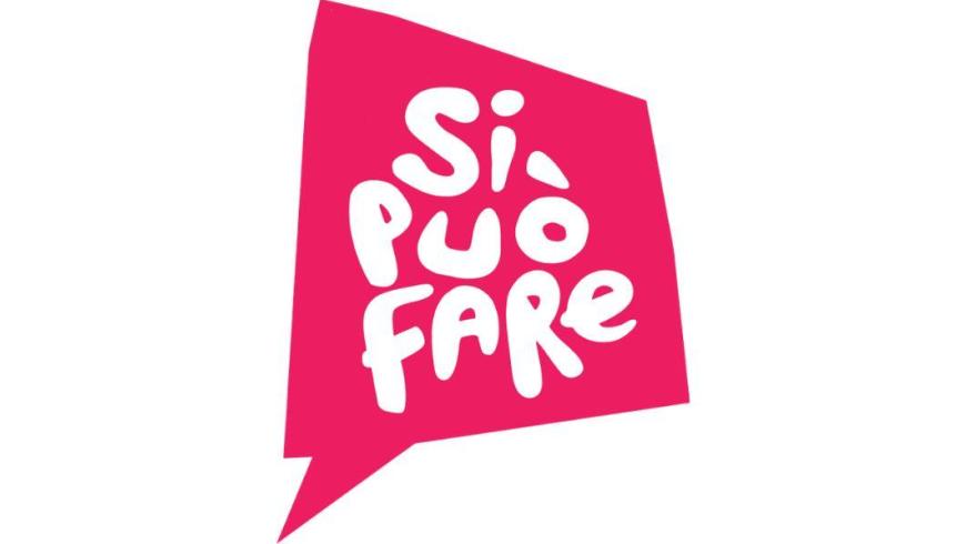 scritta si può fare su sfondo rosa