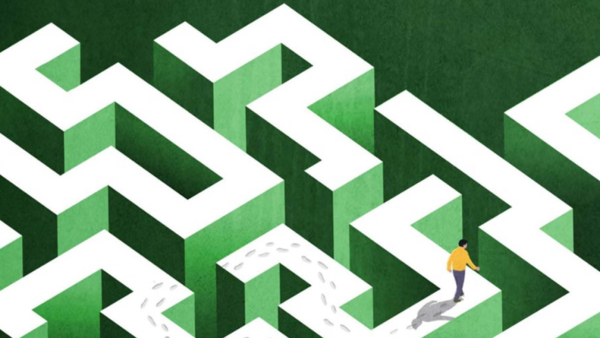 disegno di un labirinto con persona che cammina