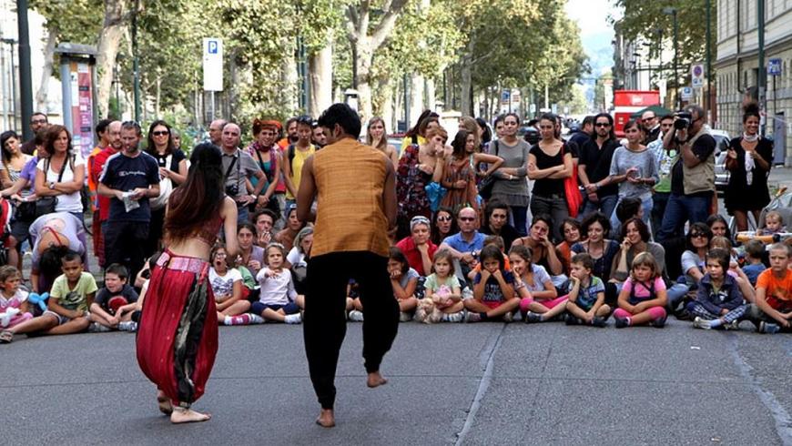 Artisti di Strada durante l'esibizione