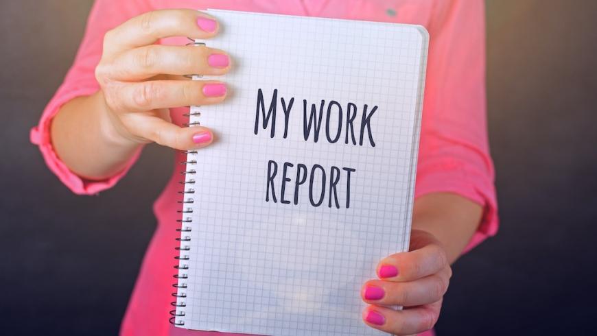 quaderno a quadretti con scritta my work report